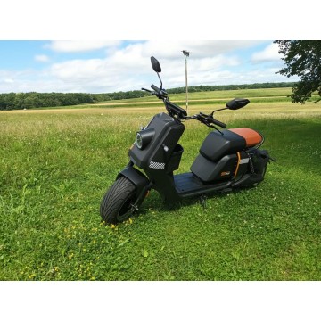 Lera Scooters C7 skútr...